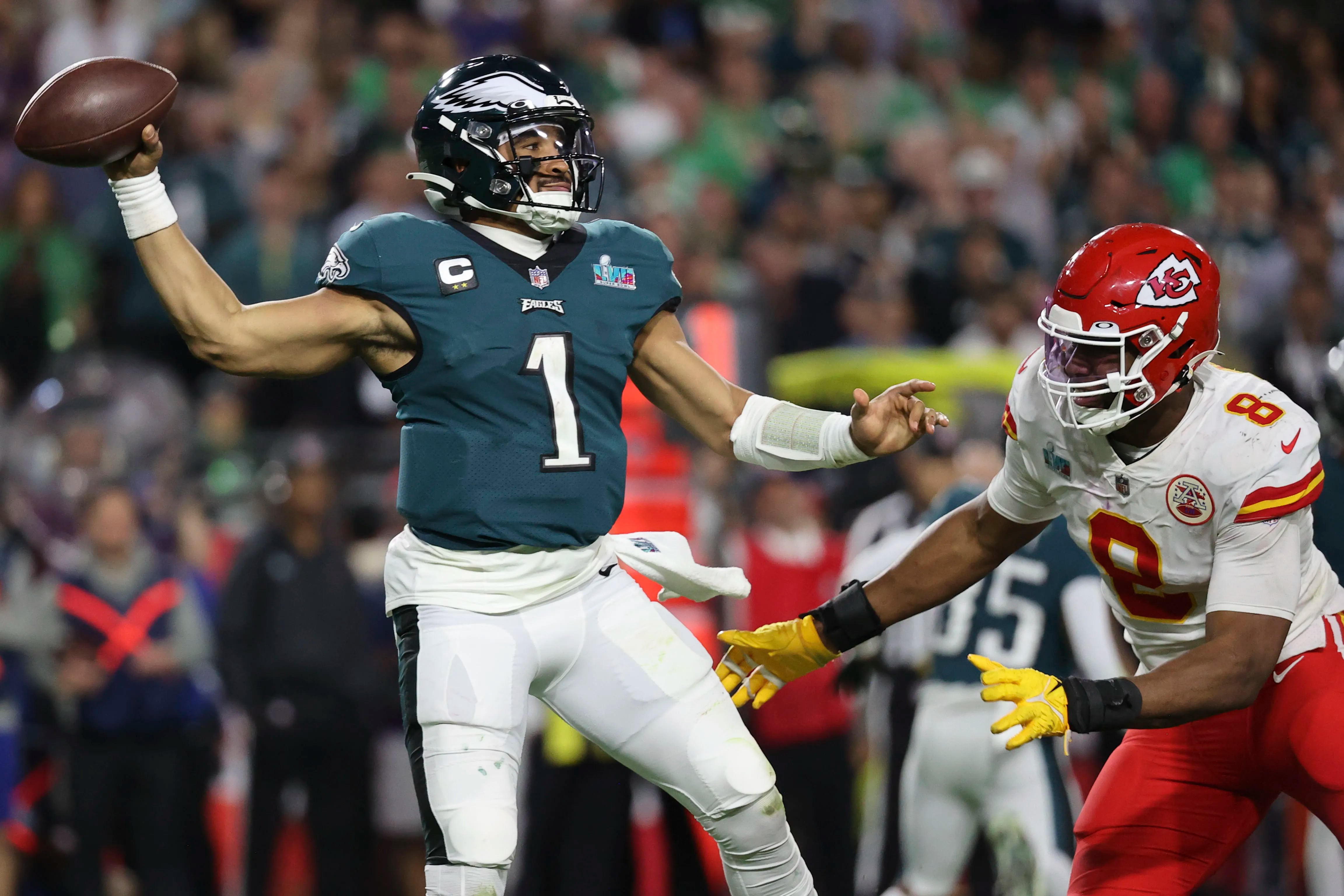 Eagles' Jalen Hurts, Chiefs' Patrick Mahomes set to make Super Bowl history