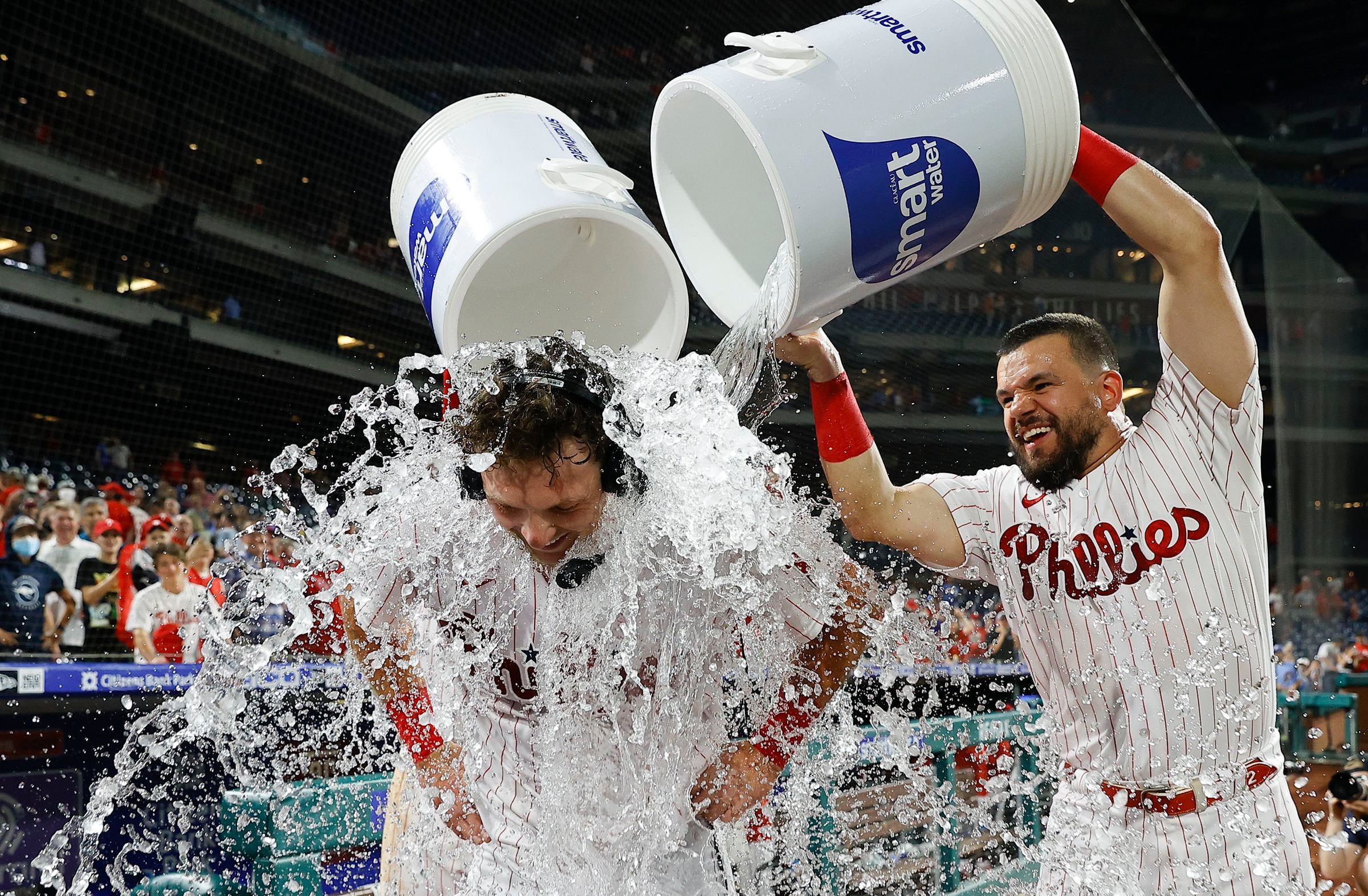 Rhys Hoskins' time to shine as his walk-off double gives Phillies a 3-2 win  over Miami