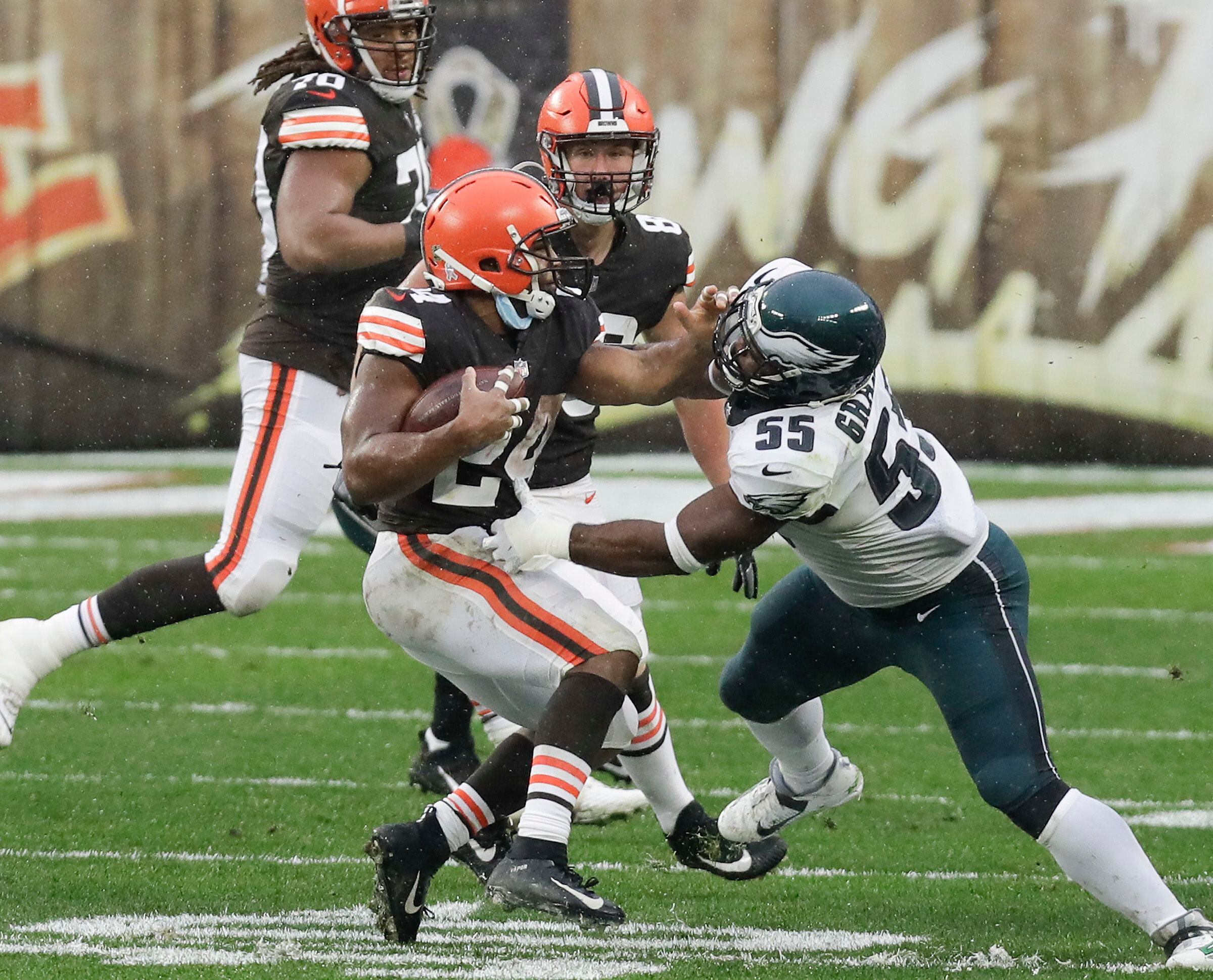 Misplayed punt in Philadelphia Eagles' loss to Cleveland Browns