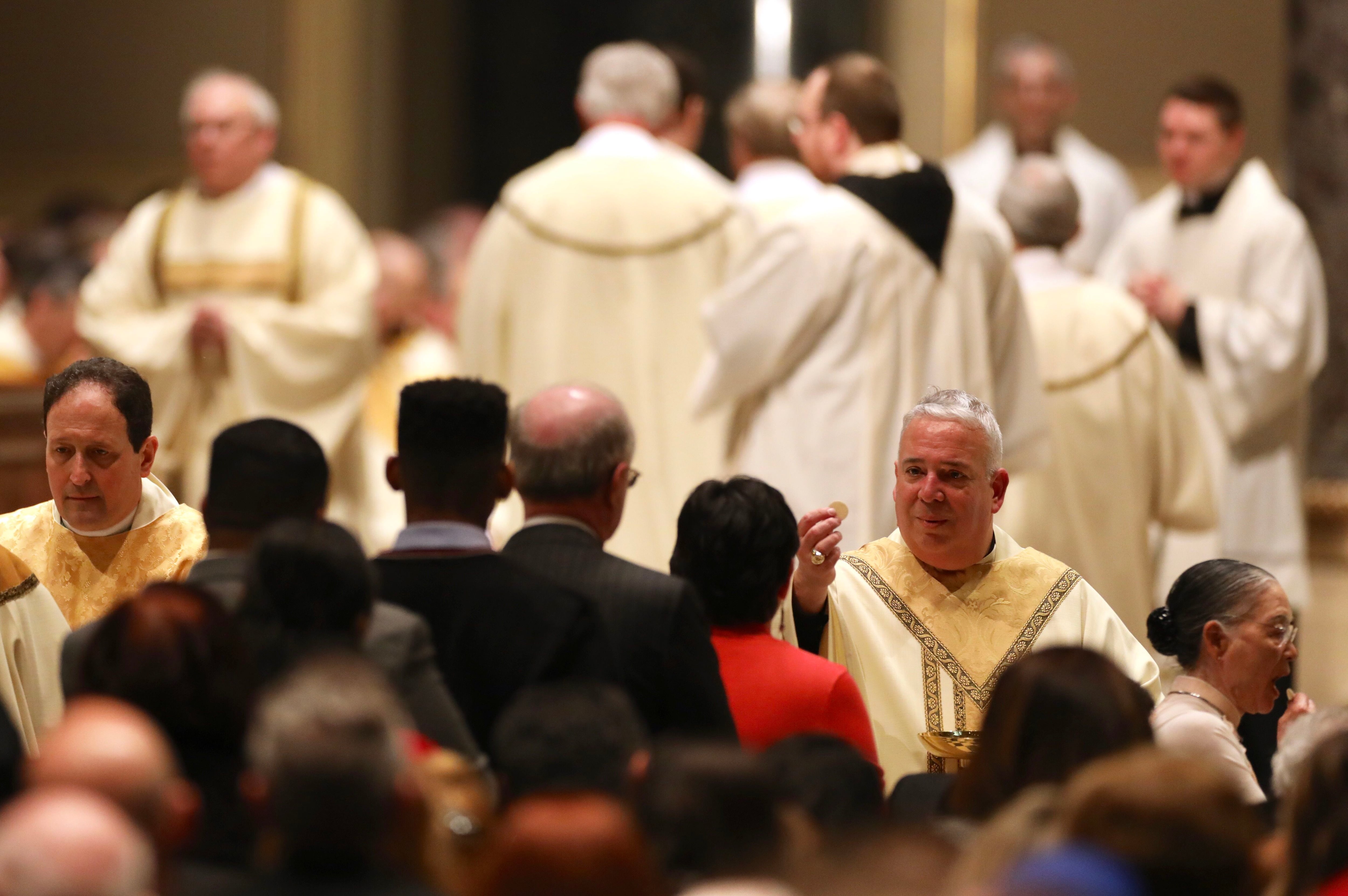 Relive the installation Mass for Archbishop Perez – Catholic Philly