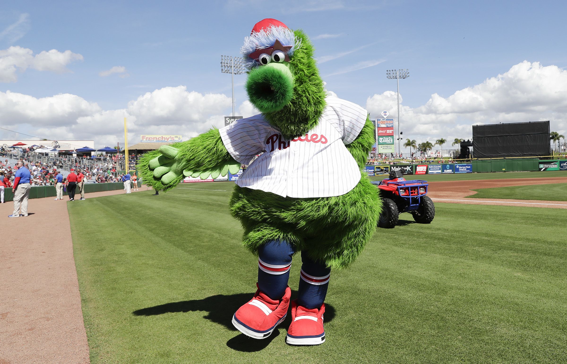 Phanatic makeover: Phillies fans are anything but fanatic about their  beloved mascot's new look