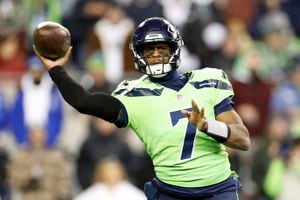 Seahawks-49ers Over/Under: Bettors Favoring One Side With Sloppy Conditions  Possible