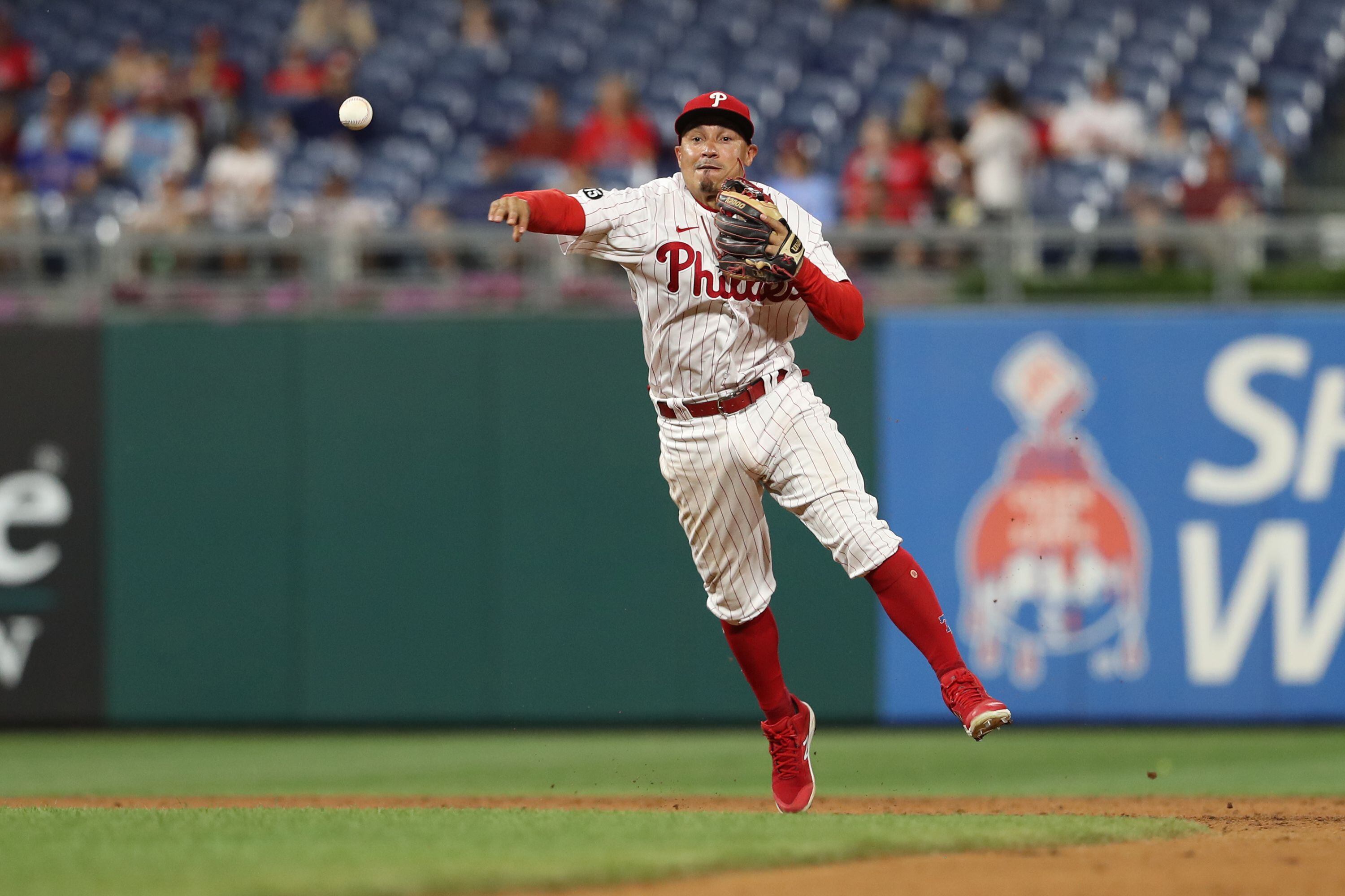 Brad Miller is too clutch for the Phillies to let him walk – Metro