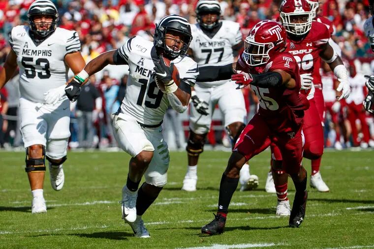 Memphis running back Kenneth Gainwell (19), shown running for a touchdown in an Oct. 12 game against Temple, is the top running back for the Tigers' explosive offense. (AP Photo/Chris Szagola)