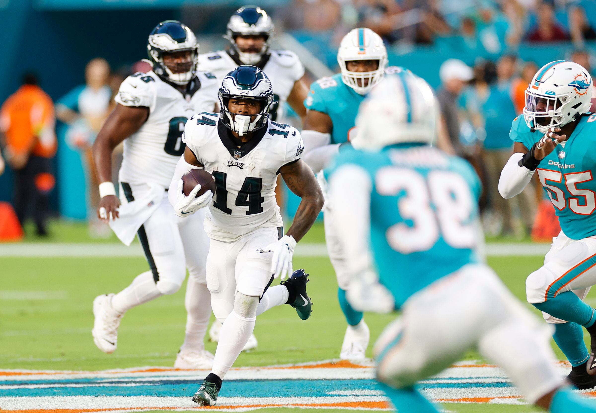 Dolphins bludgeon Eagles 48-10 in the final preseason game of 2022