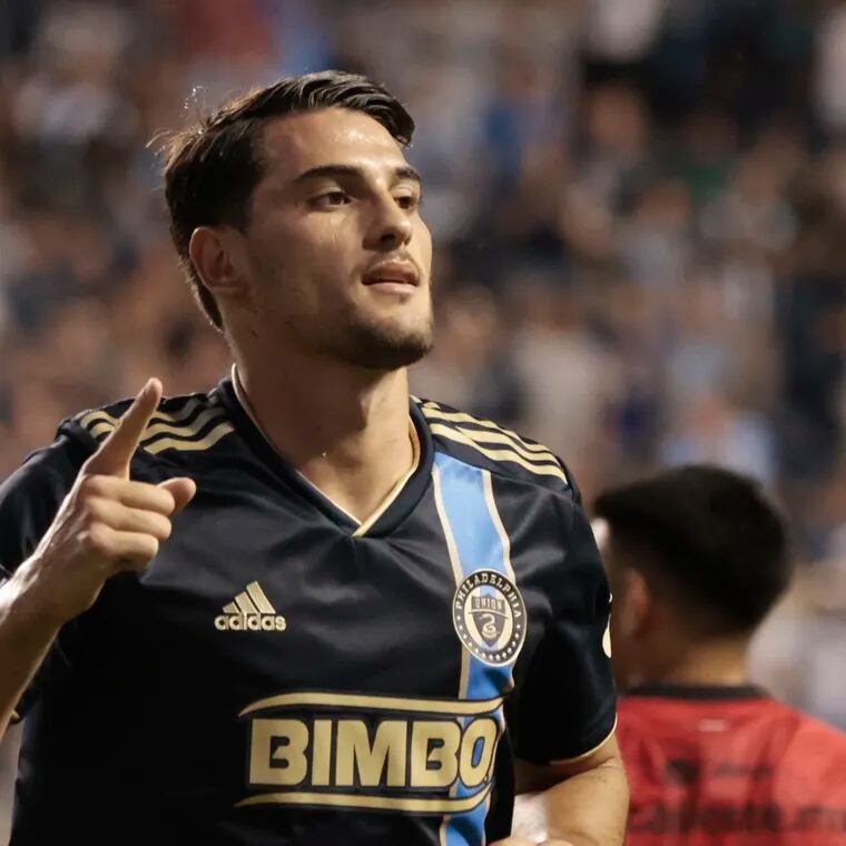 Julián Carranza won't play for the Union on Saturday, as he's soon to move to Dutch club Feyenoord.