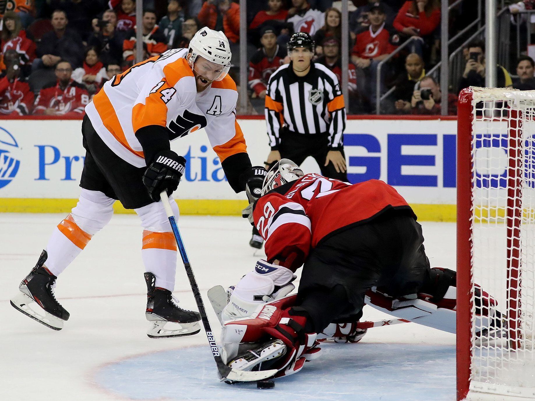 Sean Couturier, Carter Hart shine in shootout as Flyers edge Devils - Red  Deer Advocate