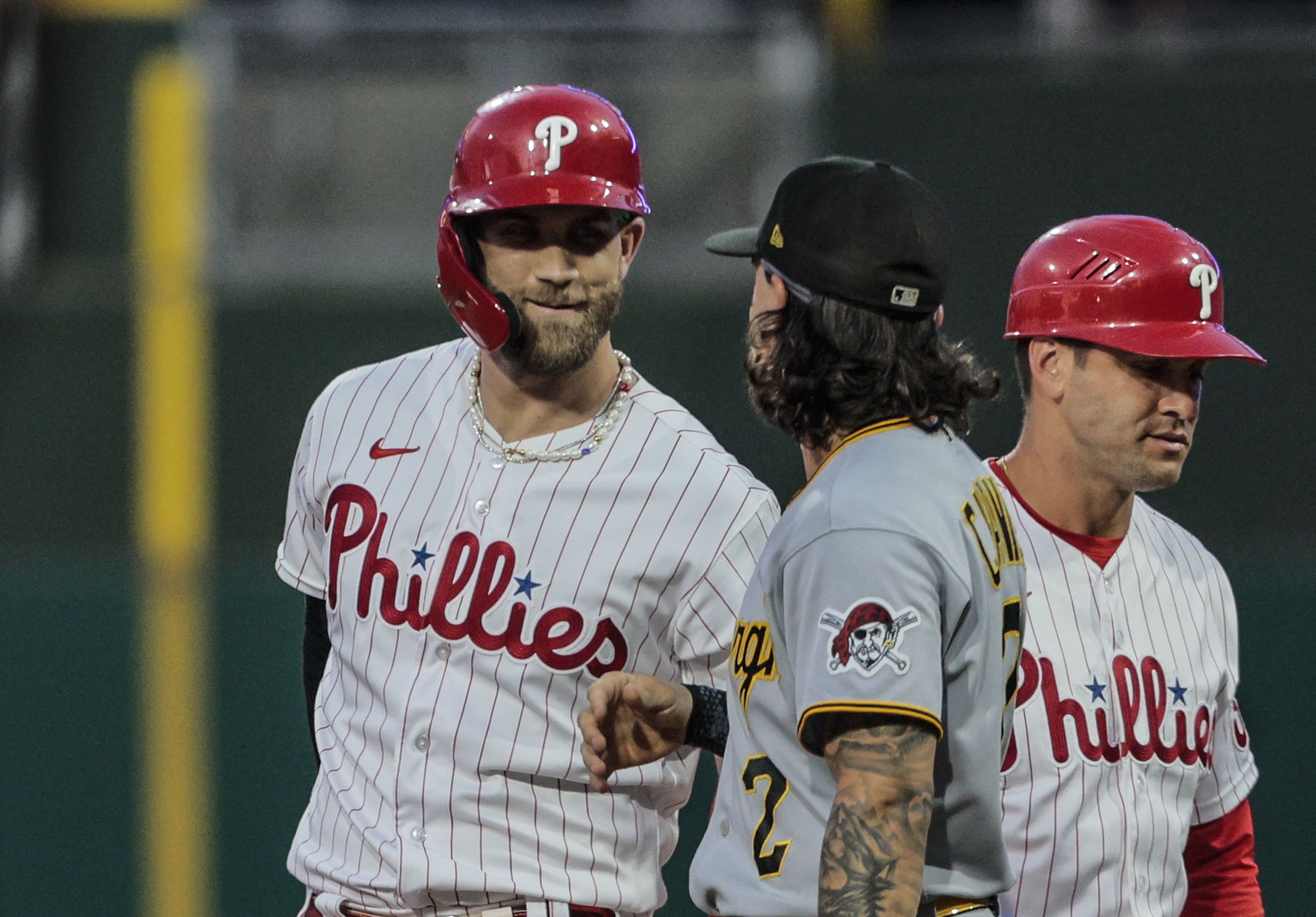 Phillies Notebook: Bryce Harper unlikely to return to outfield in