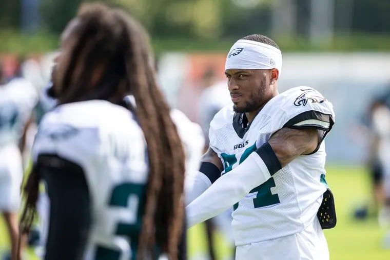 Eagles cornerback Isaiah Rodgers warming up at the start of practice at the NovaCare Complex on Tuesday.