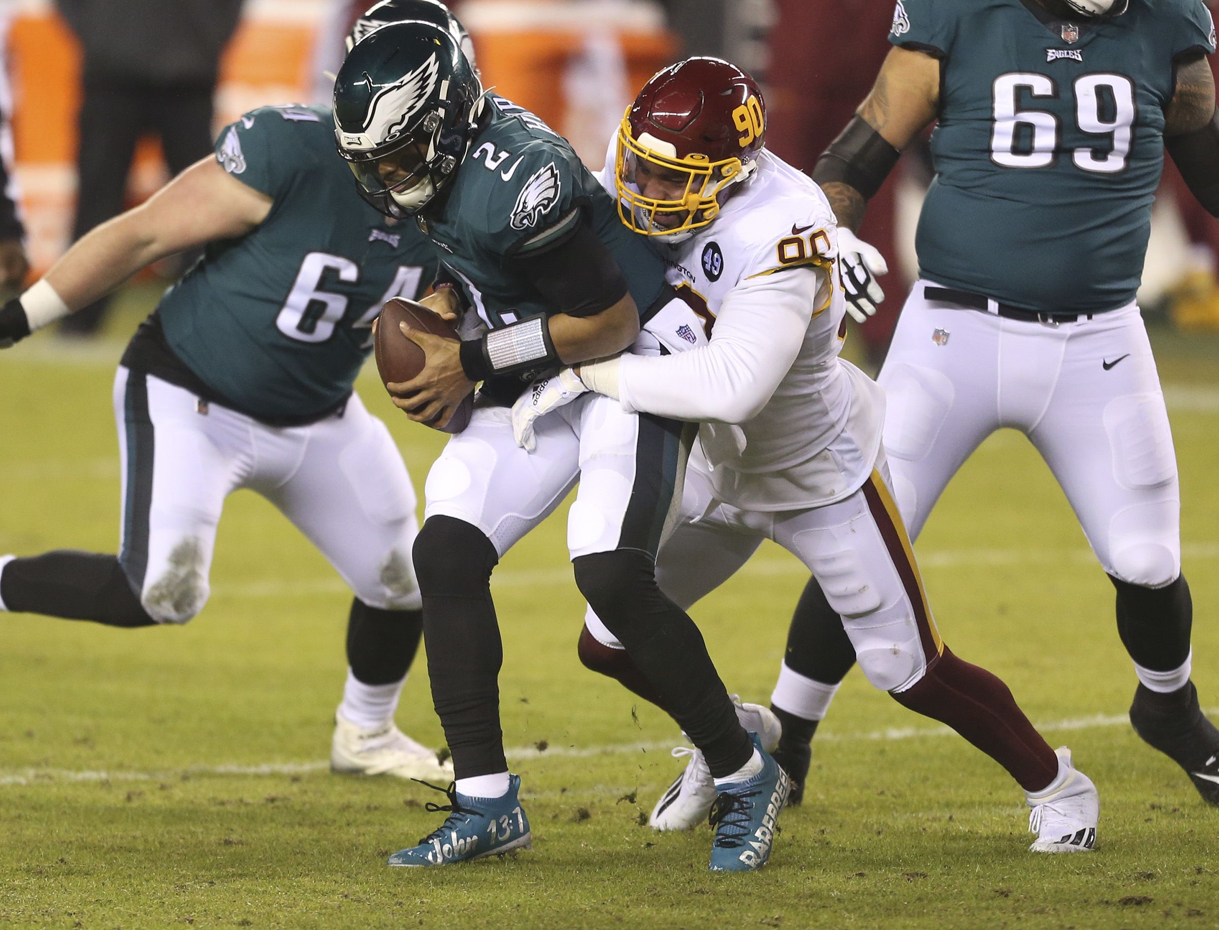 Washington Football Team Defeats Philadelphia Eagles 20-14, Clinches NFC  East Title - Hogs Haven