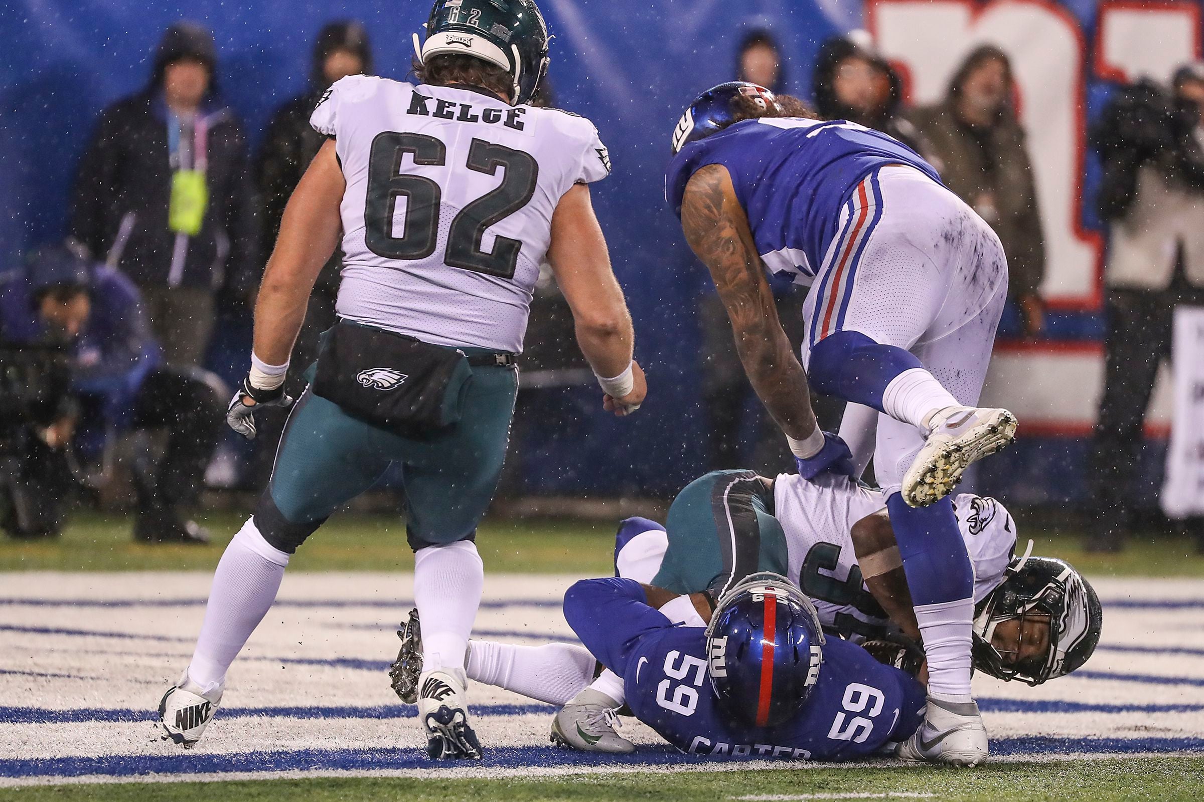 Boston Scott stars in Eagles' NFC East-clinching win over New York Giants  to earn NFL playoffs berth