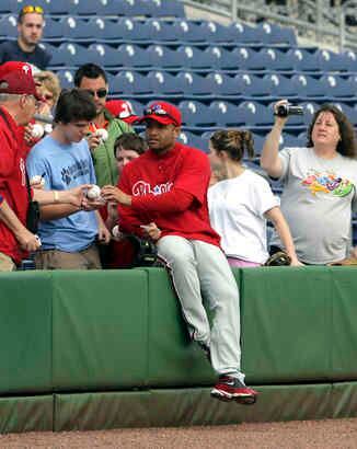 Werth steals home, Park shuts down L.A. as Phillies roll – Delco Times