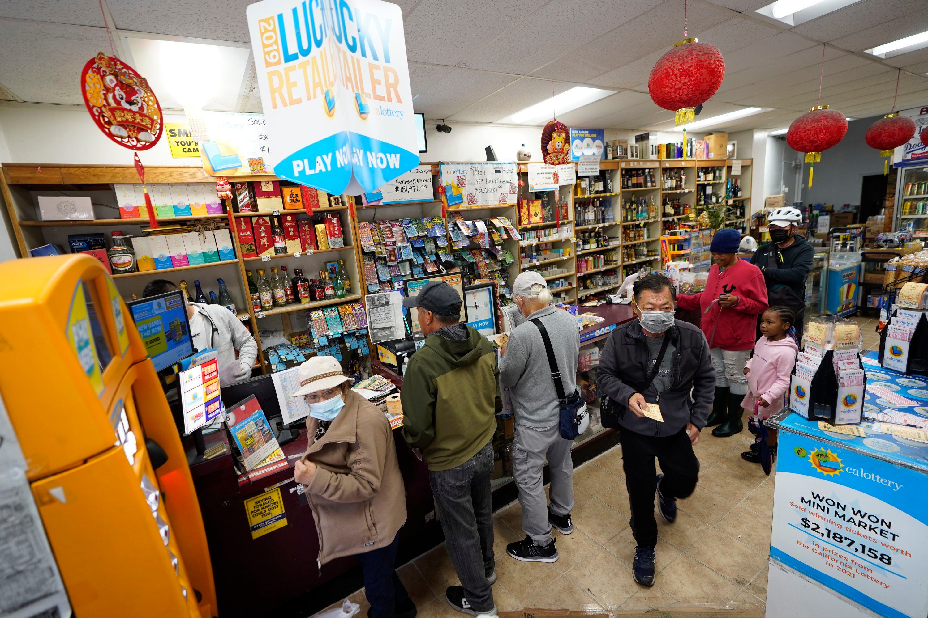 Powerball hits record $1.9 billion after no payout again 