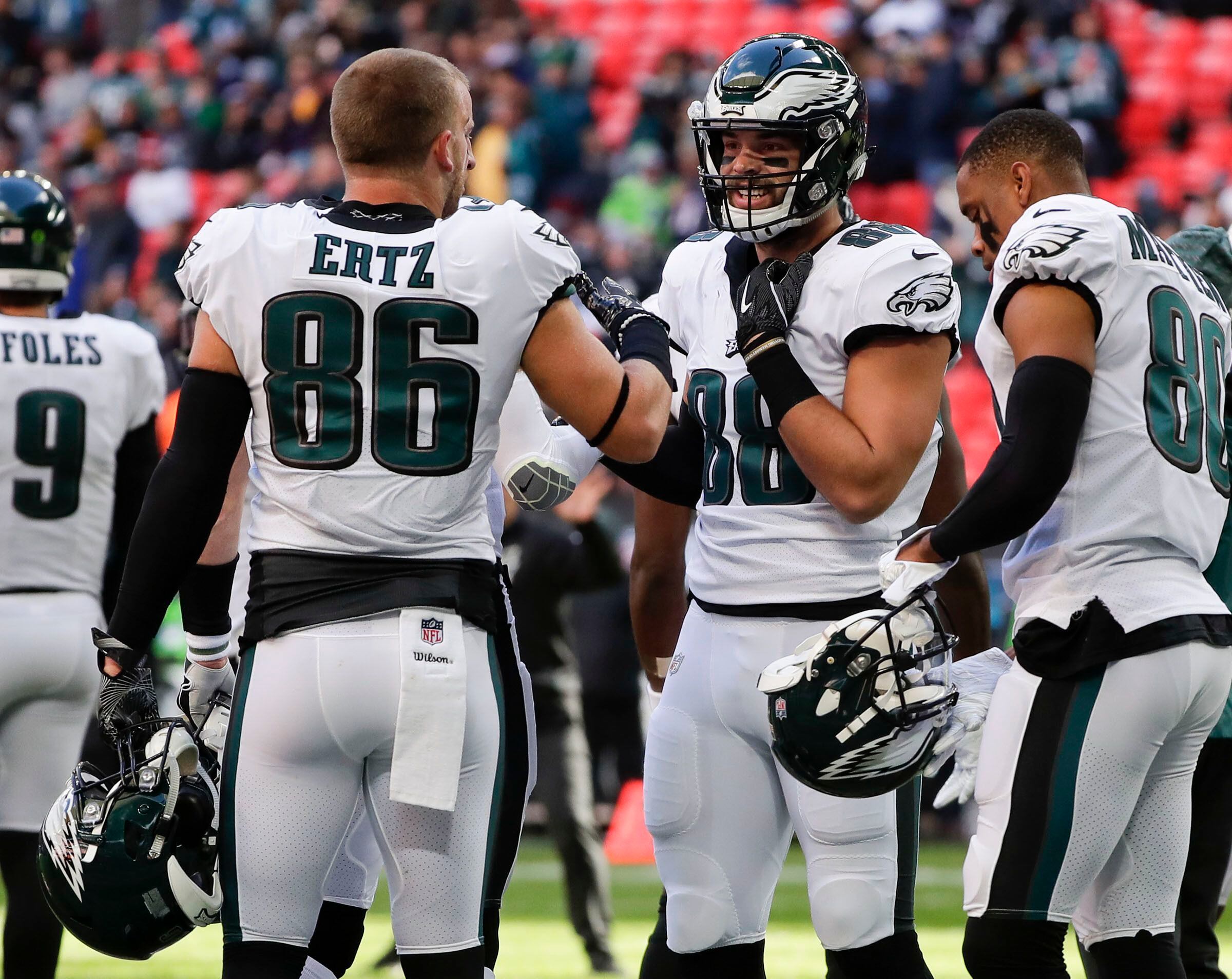 Highlight: Zach Ertz Double-Move For 36-Yard Pickup