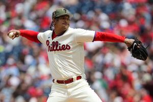 Two saves from milestone, Phils' Craig Kimbrel still gets fired up