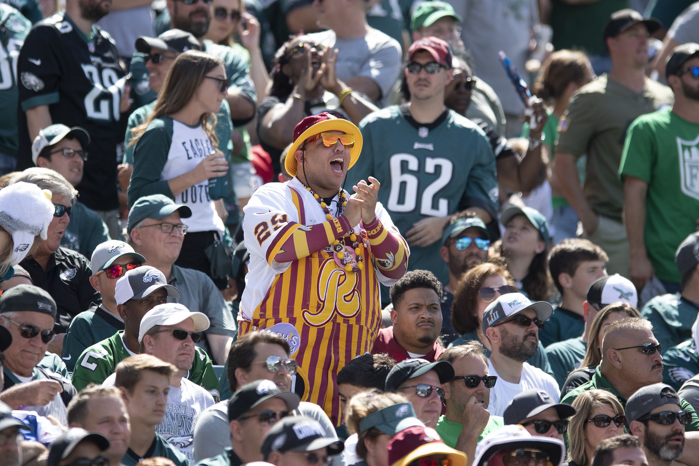 Eagles lean on 36-year-old Darren Sproles to get their ground game going in  32-27 comeback over the Redskins