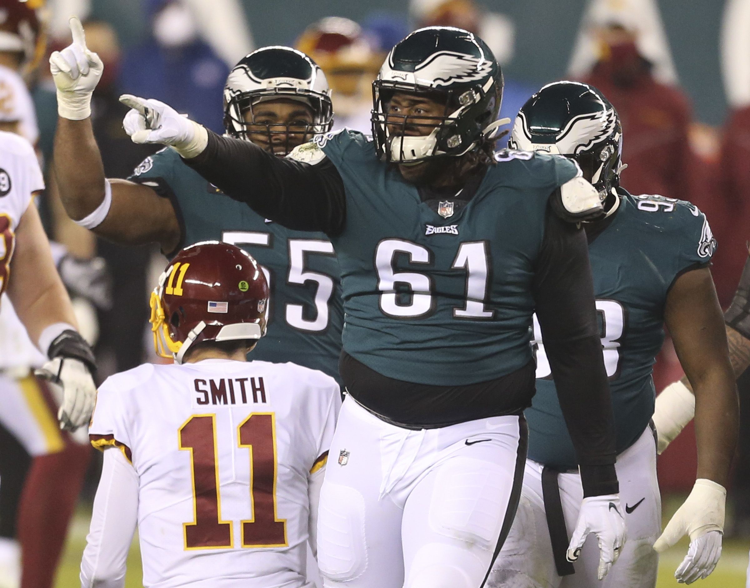 AP RECAP: Tank, schmank! Giants hang on to beat Eagles (finally