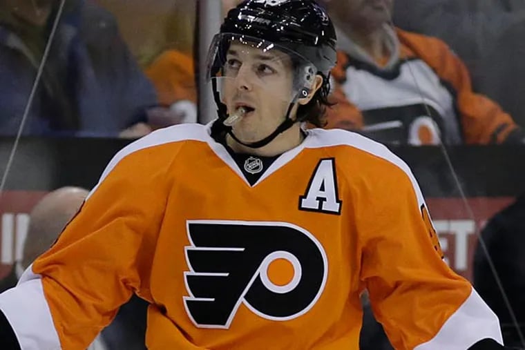 Danny Briere Before Ceremony in Philly 10/27/15