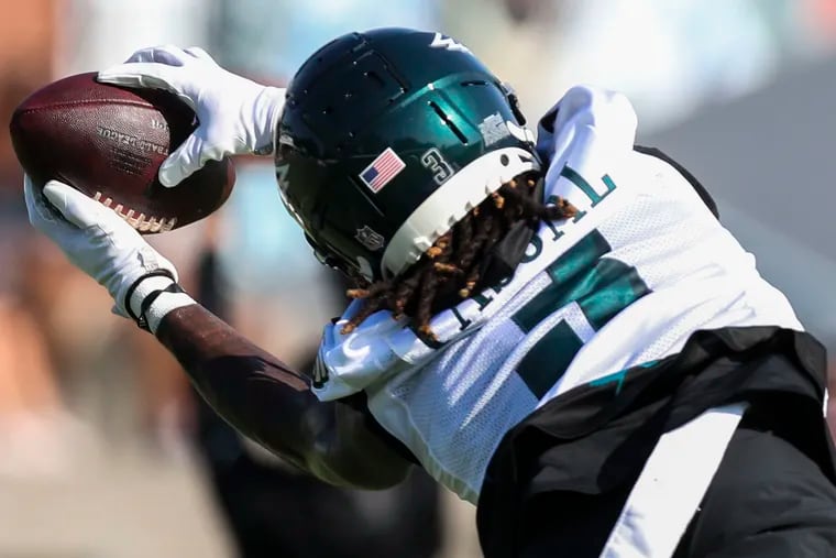 Zach Pascal stretches out for a pass at Eagles training camp on Wednesday.