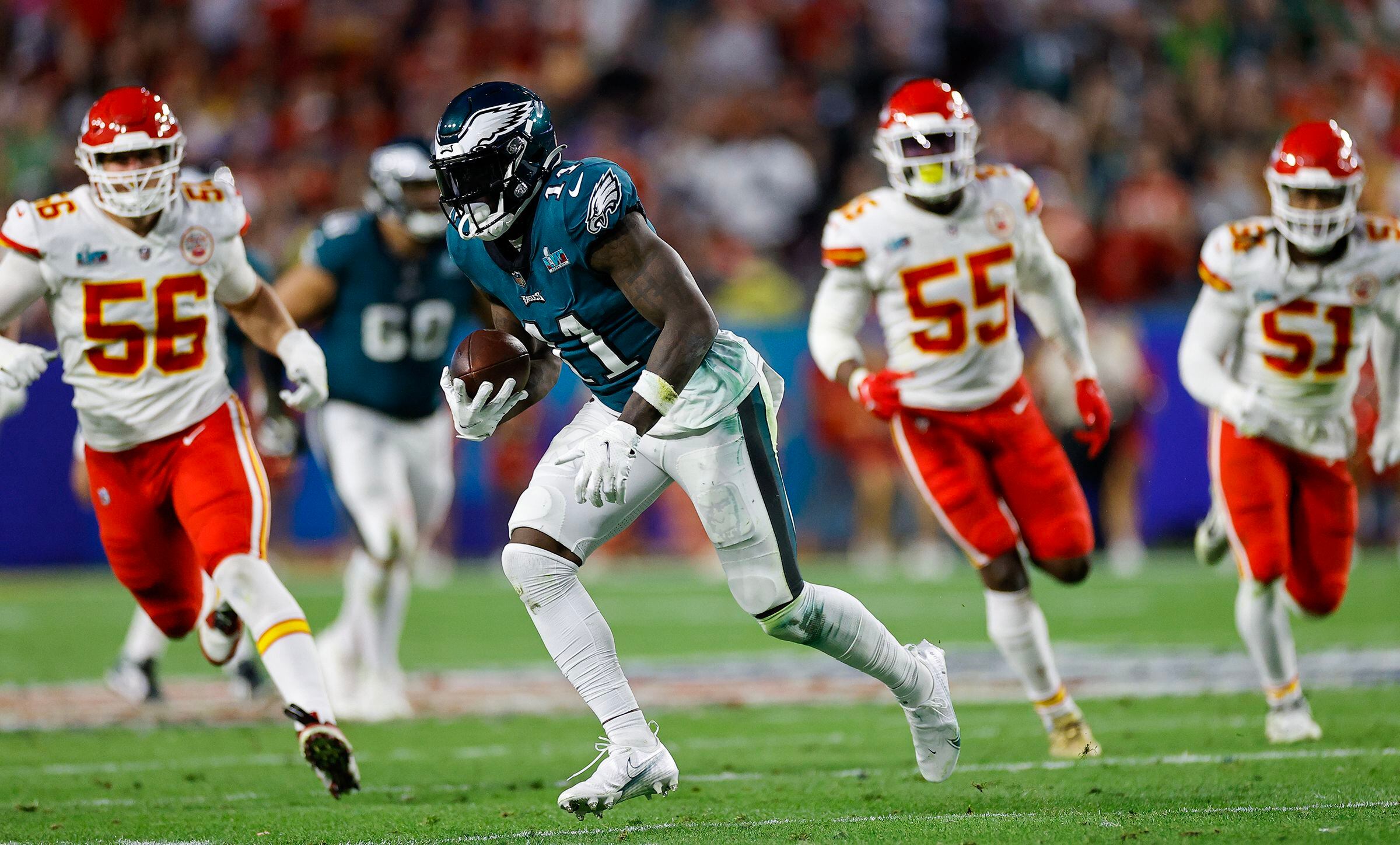 NFL Groundskeeper Has Worked His Field Magic at Every Super Bowl –