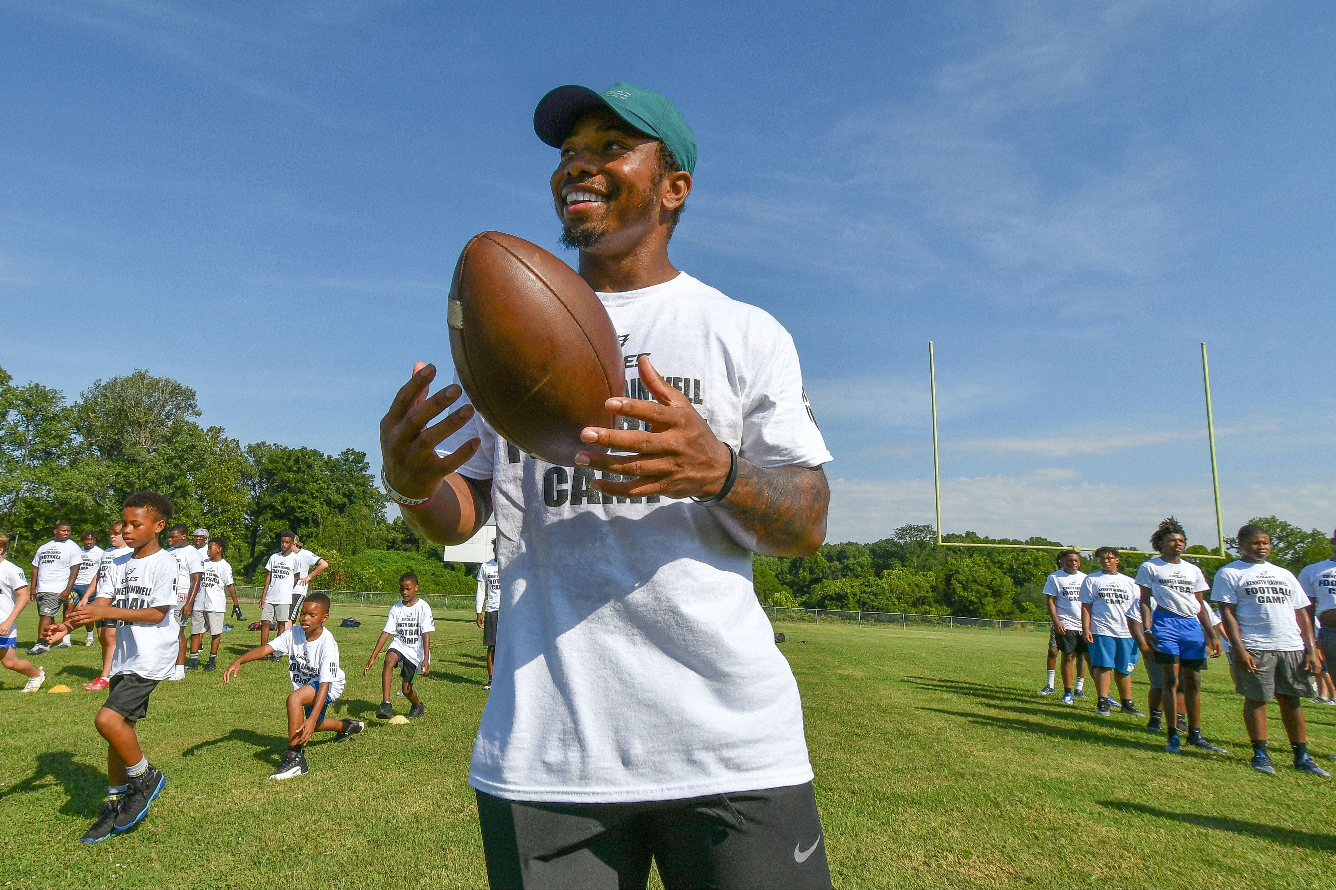 Two NFL pros coach up MS youth at Gainwell's Yazoo County football camp