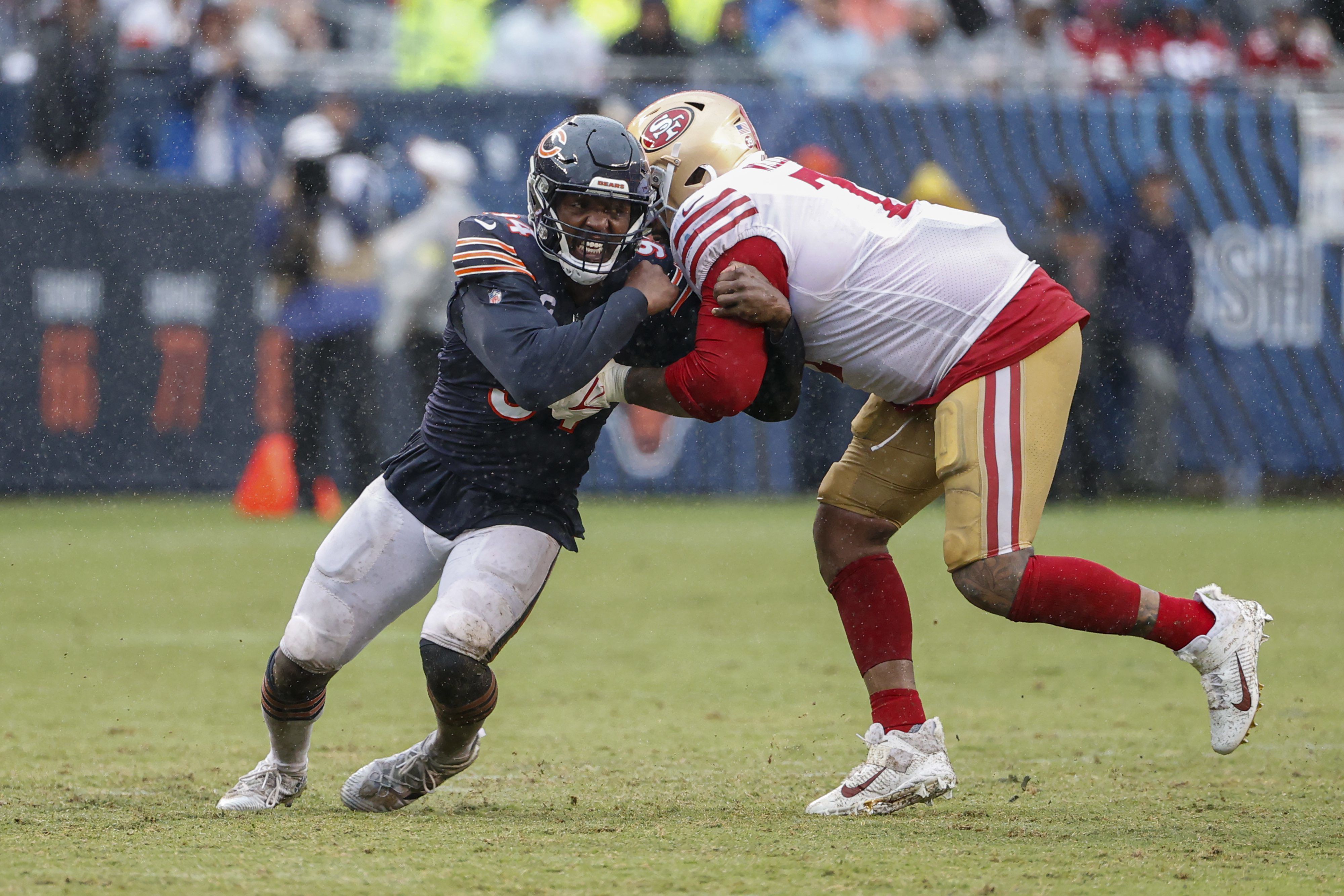 Eagles trade for Bears pass rusher Robert Quinn to bolster