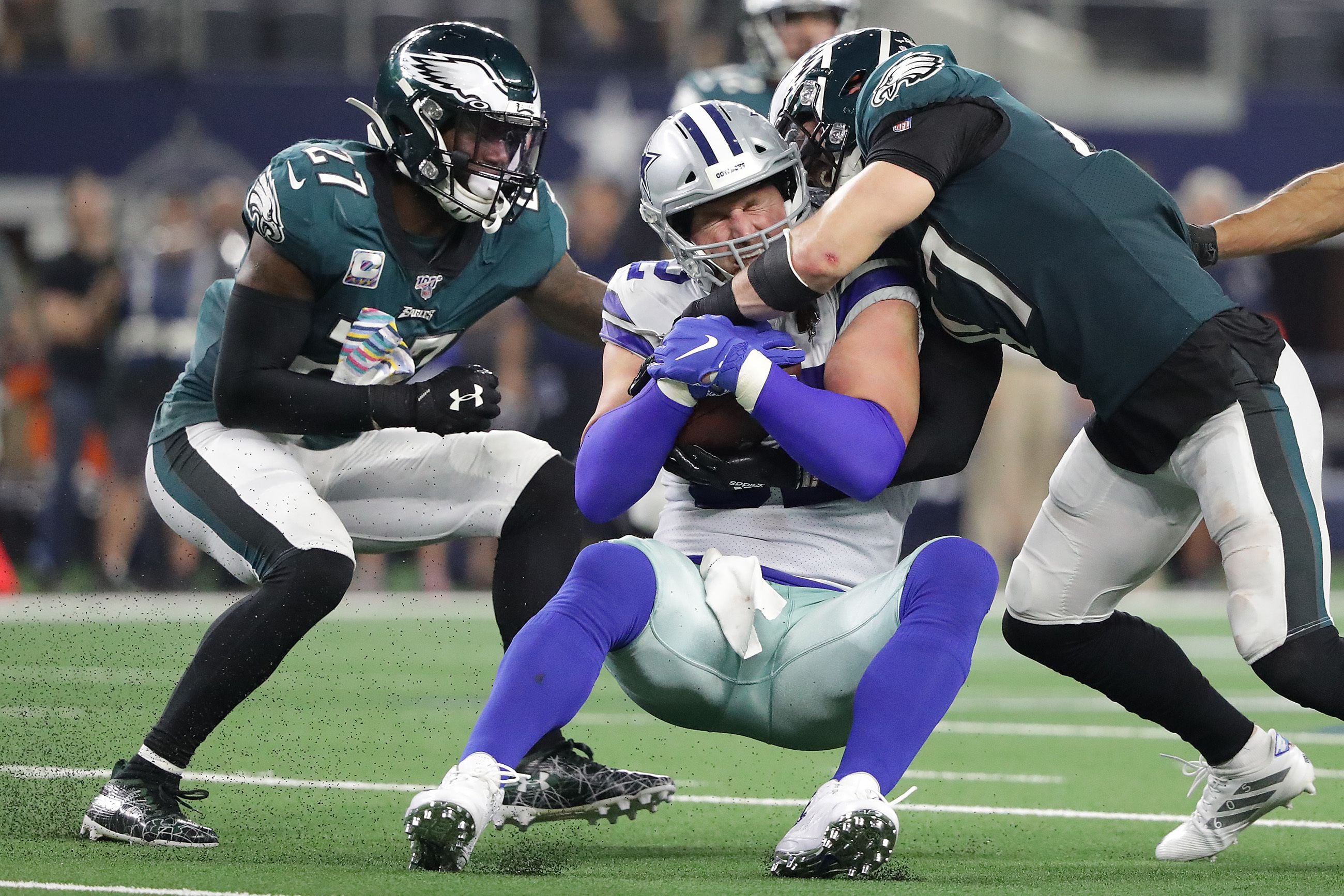 Cowboys' DeMarcus Lawrence tells Eagles coach Doug Pederson to shut up