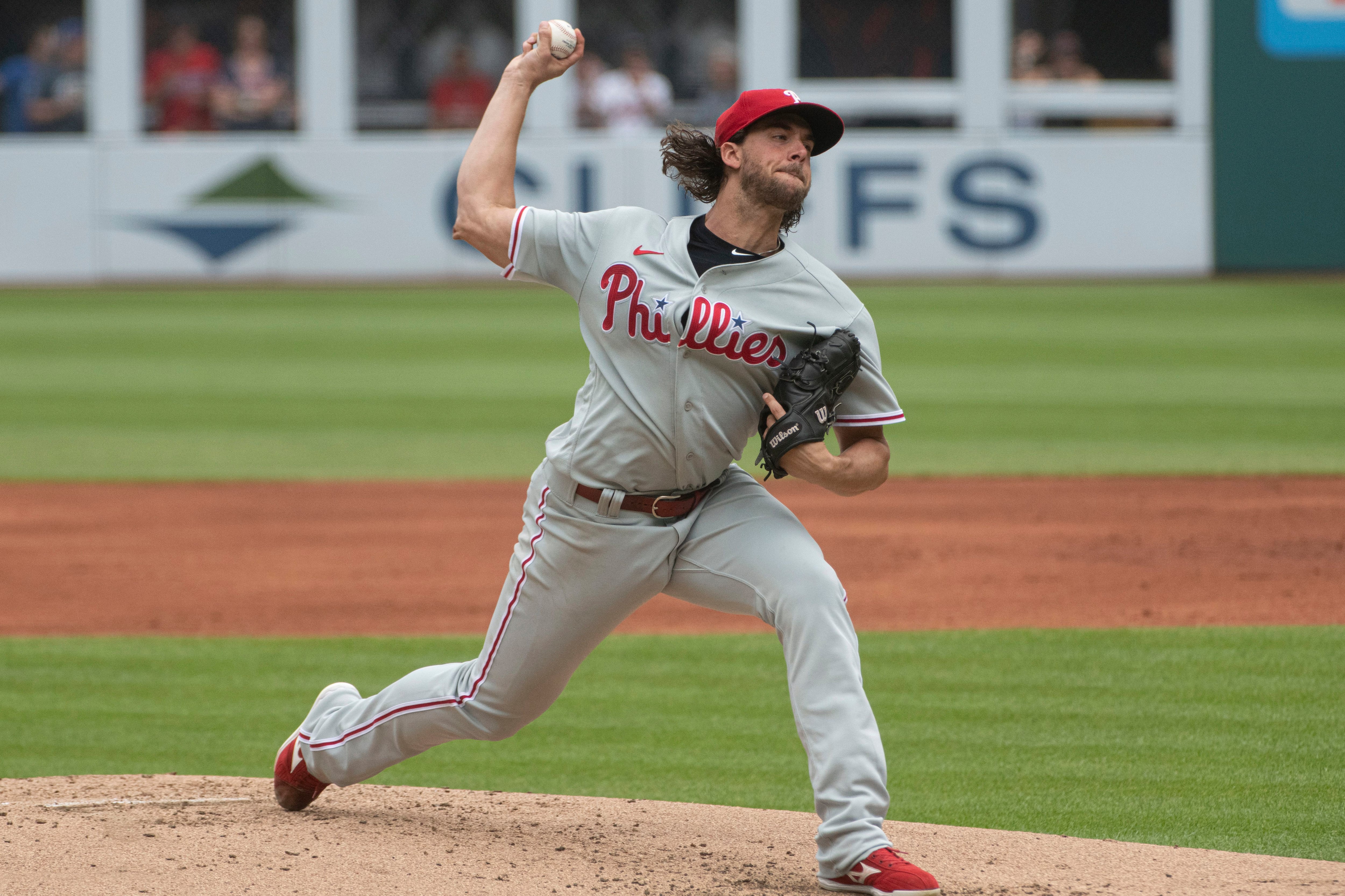With feet and glove, Bryson Stott makes a difference for Phillies in Game 5