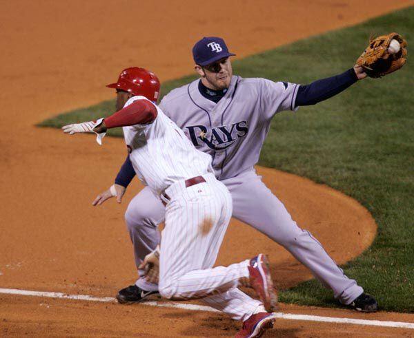 Ryan Howard takes a swing during the game – Stock Editorial Photo