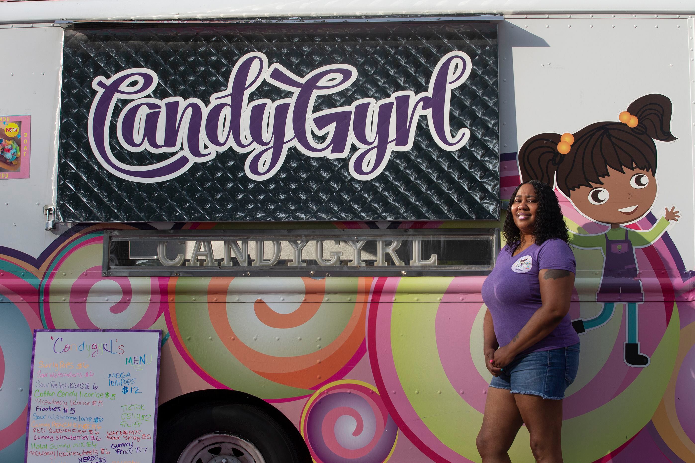 Philly food truck owner sells nothing but candy | We the People