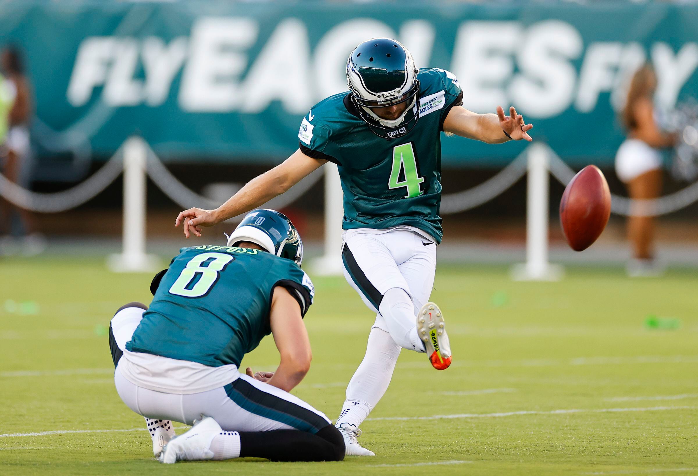 Survivor at Every Stadium: Philadelphia Eagles #MondayNightFootballTeam  Draft