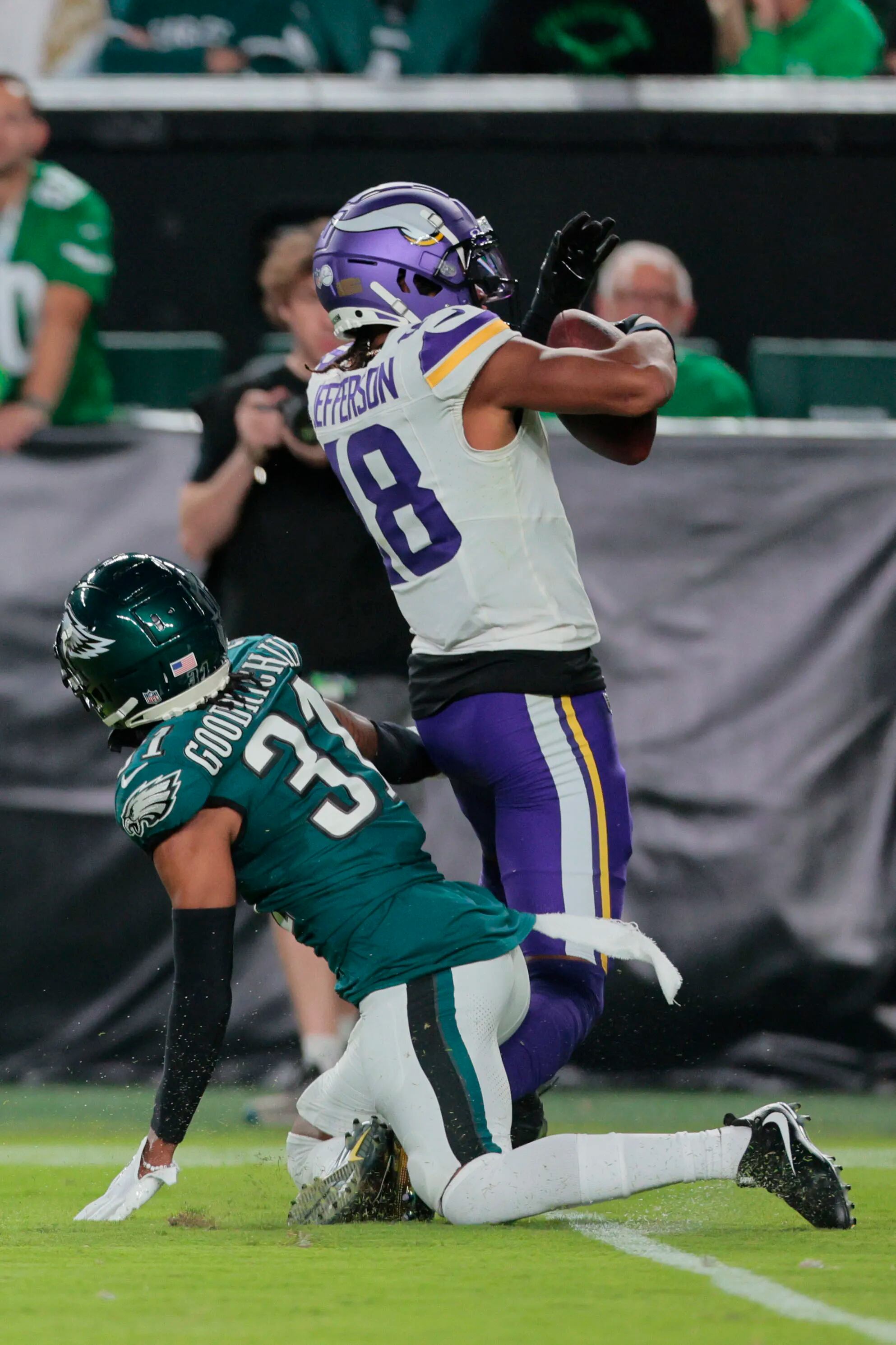 Vikings vs. Eagles final score, results: D'Andre Swift