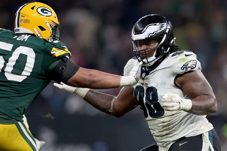 Eagles defensive tackle Jalen Carter, in action against the Packers, did not start against the Falcons.