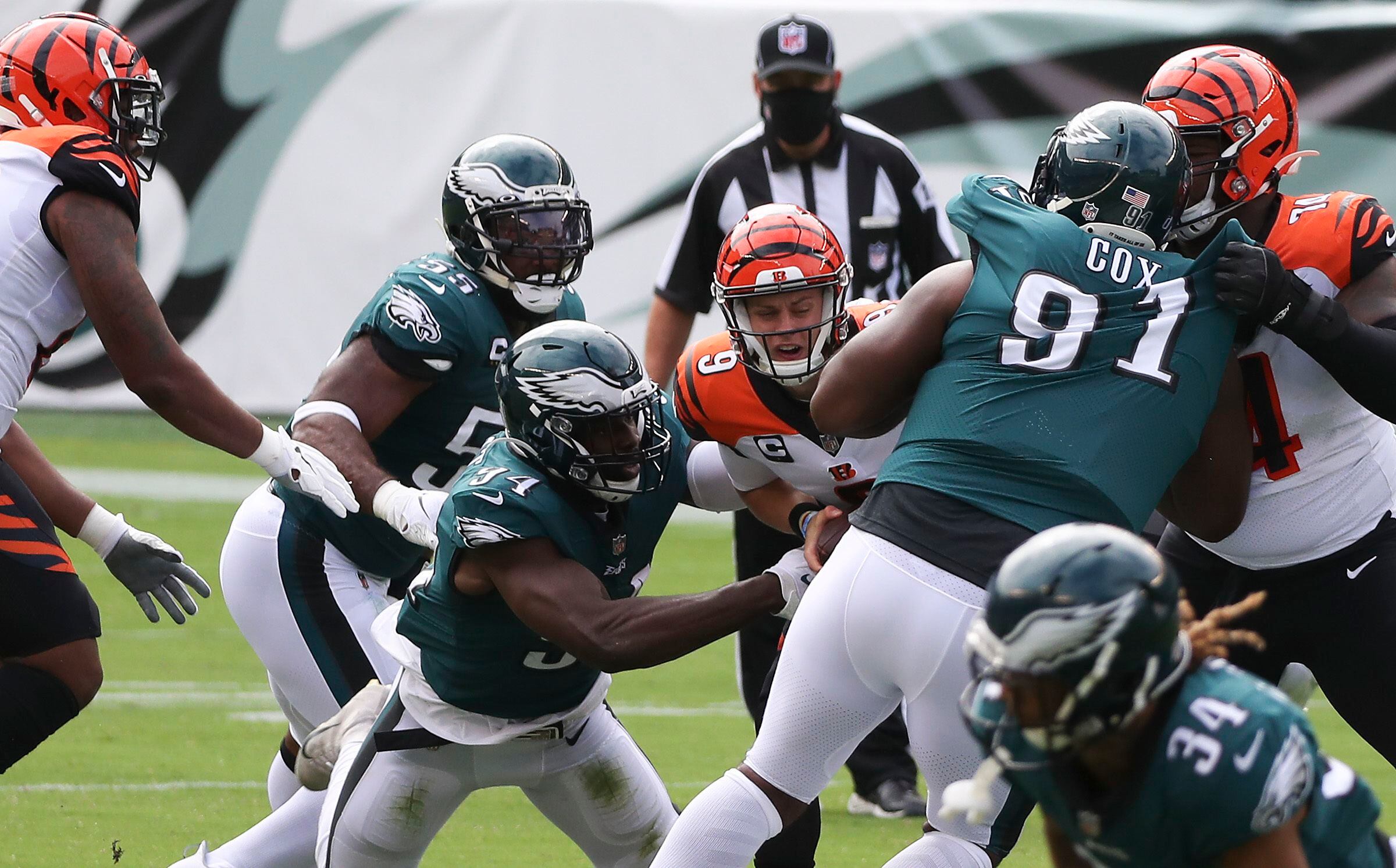 Eagles, Bengals deadlocked in rare tie