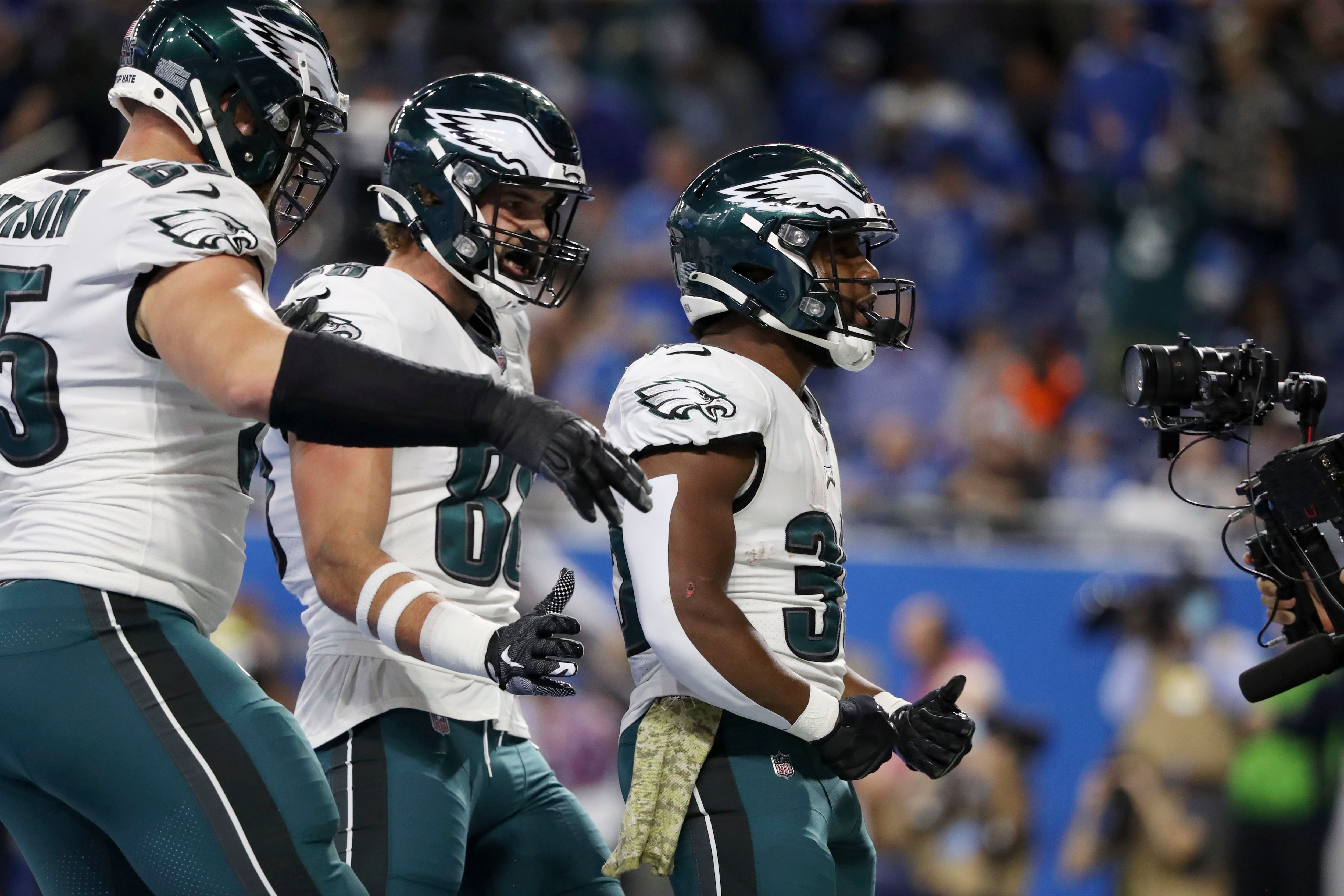 Philadelphia Eagles' Jonathan Gannon-led defense stifles Detroit Lions with  season high in quarterback hits