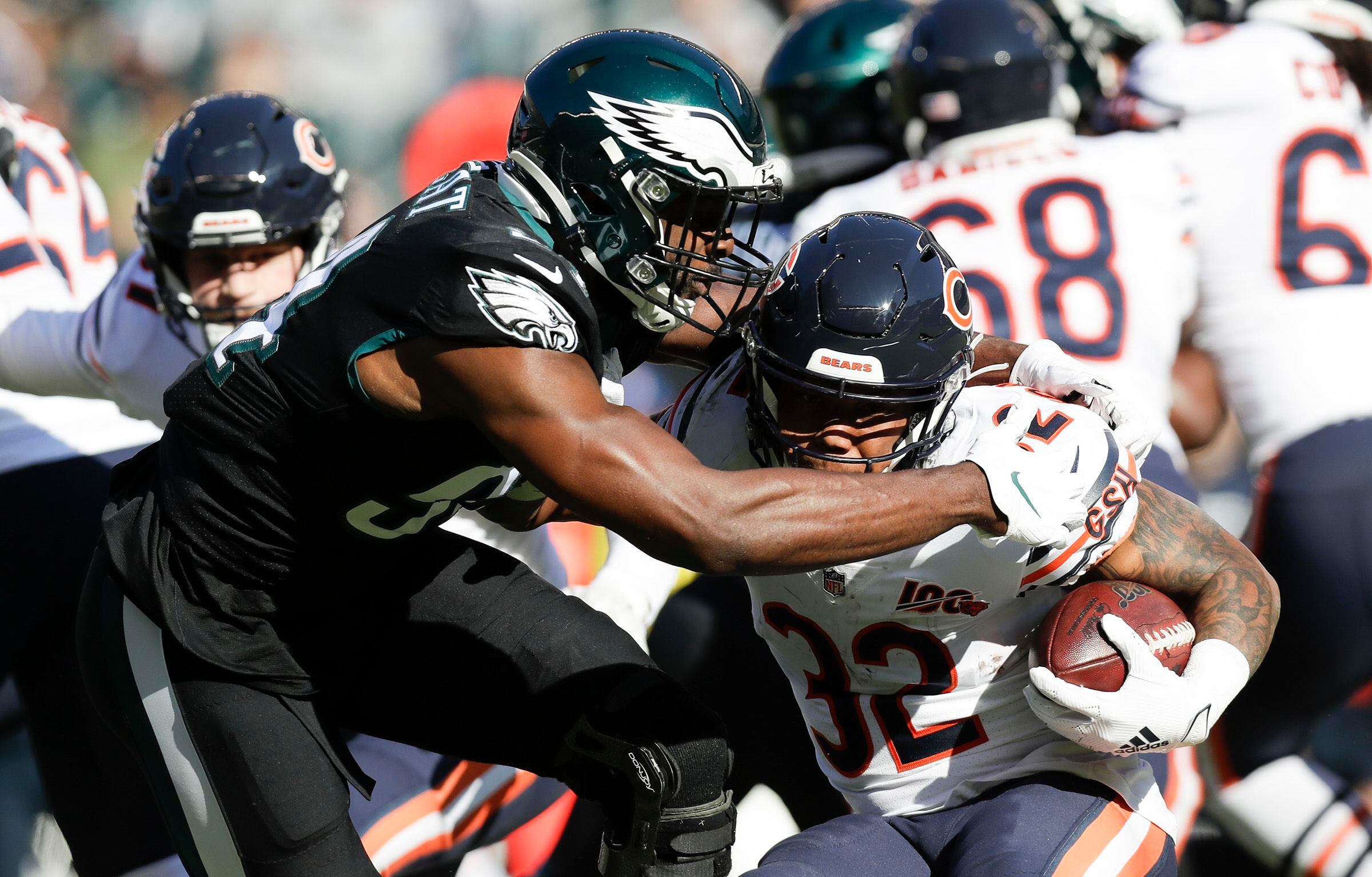 Philadelphia Eagles beat Chicago Bears 22-14 improve to 5-4