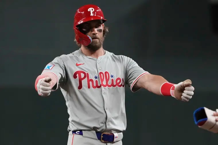 Bryce Harper rebounded after a tough day at the plate against the Dodgers.