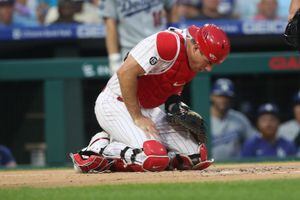 Phillies catcher J.T. Realmuto open to using DH to keep him fresh