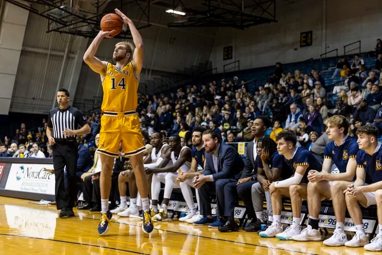 A season-high 25 points from Luke House (14) led Drexel in an 85-50 win over Delaware State inside the Daskalakis Athletic Center on Saturday.