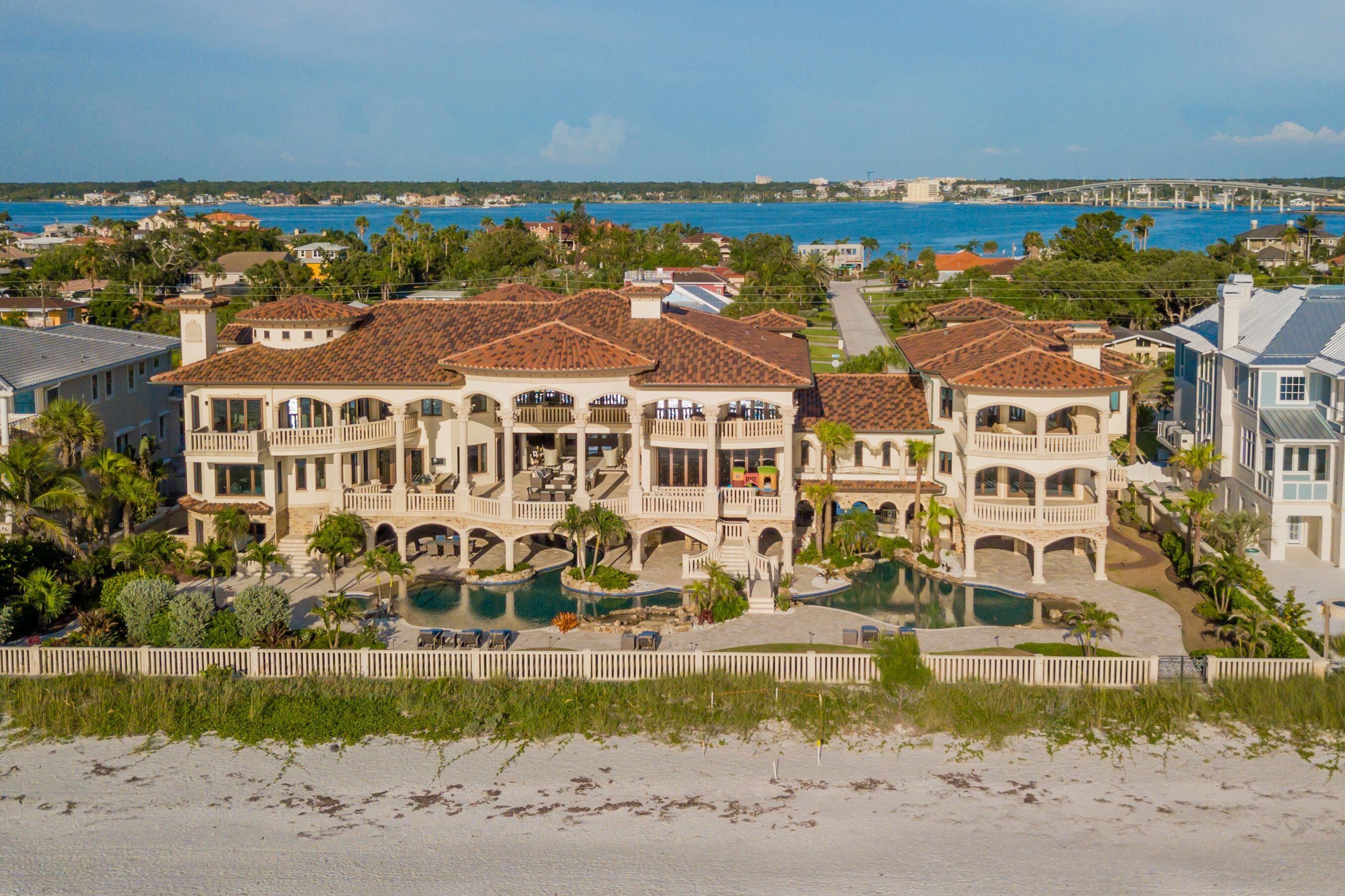 Former Phillies slugger Ryan Howard sells Florida mansion, panic