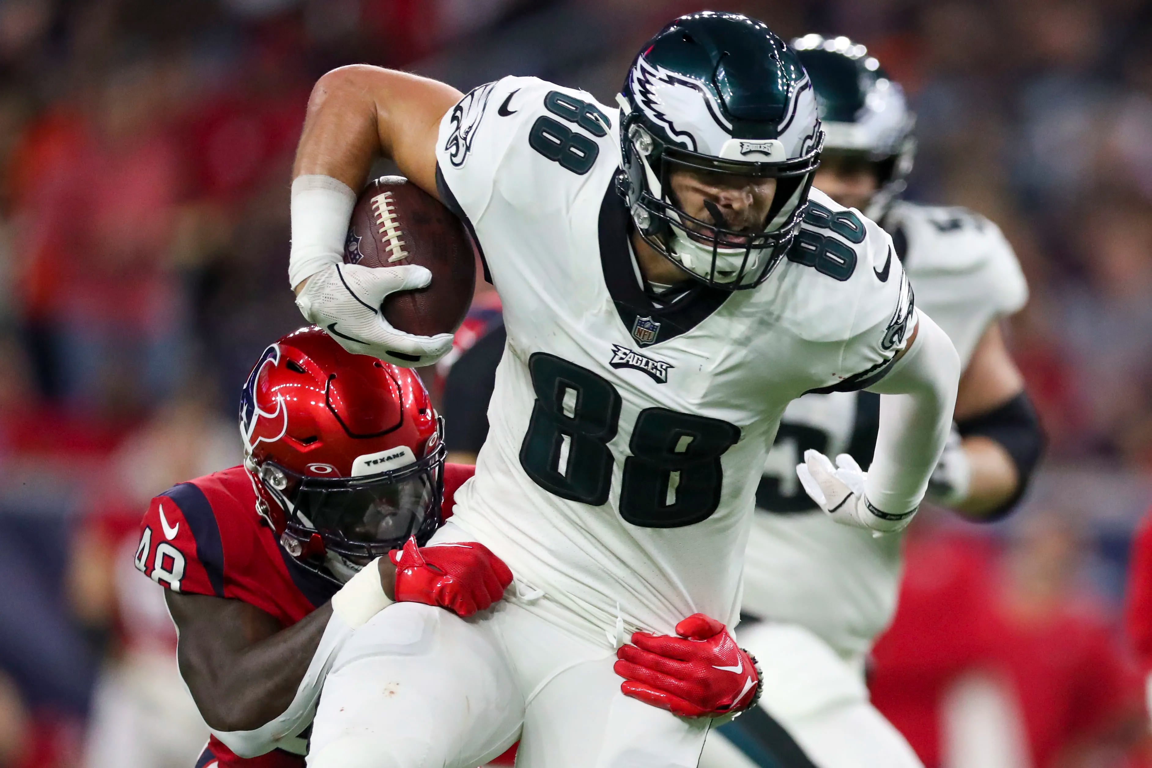 Eagles' Dallas Goedert earns high praise from coach Nick Sirianni as one of  the best tight ends in the NFL
