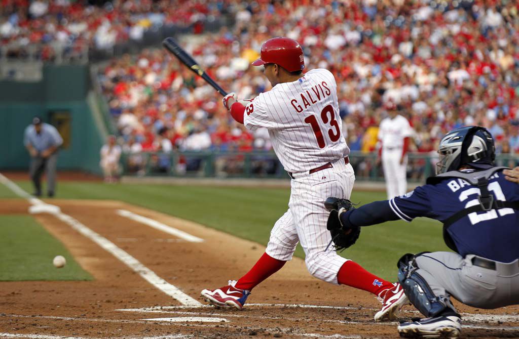 Halladay labors early, cruises late as Phillies beat Padres