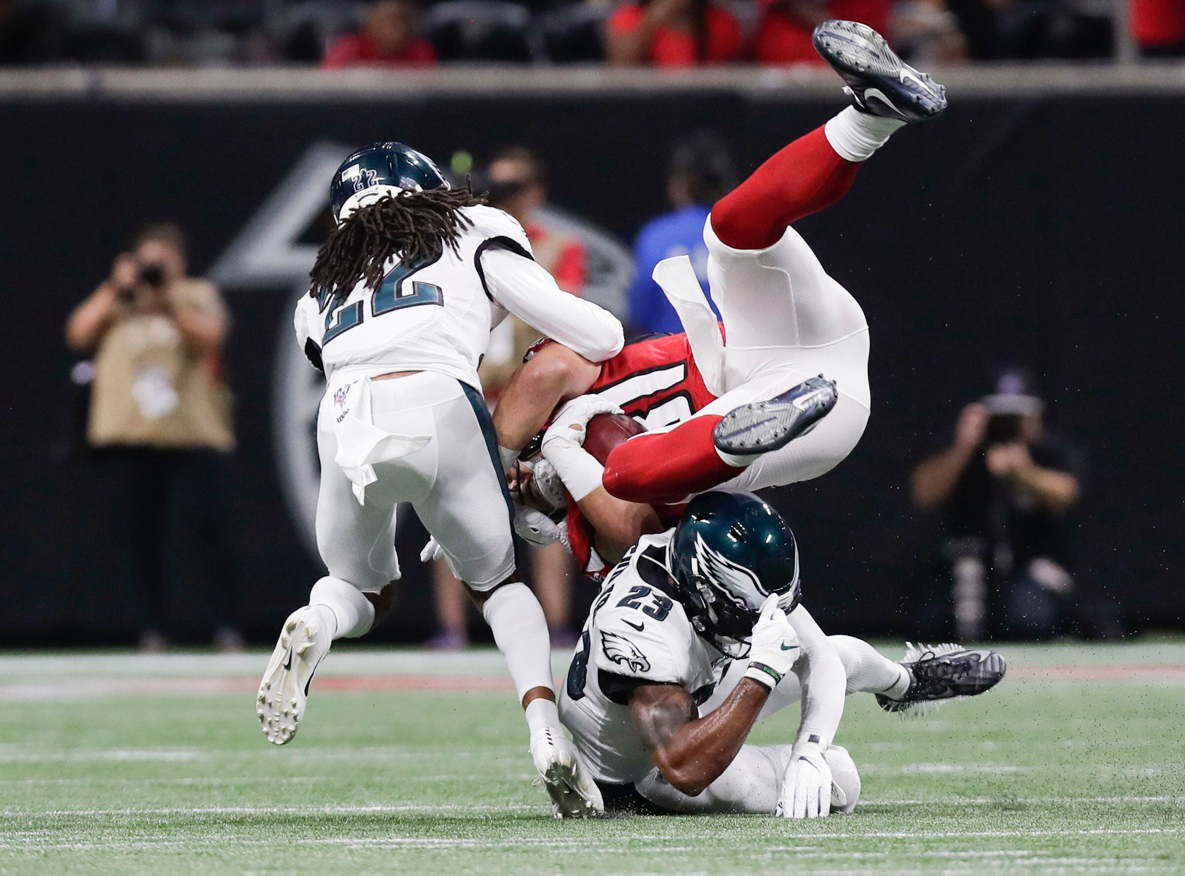 He was a legend tonight': Eagles applaud a demonstrative Carson Wentz's  effort, leadership despite falling short at Falcons 