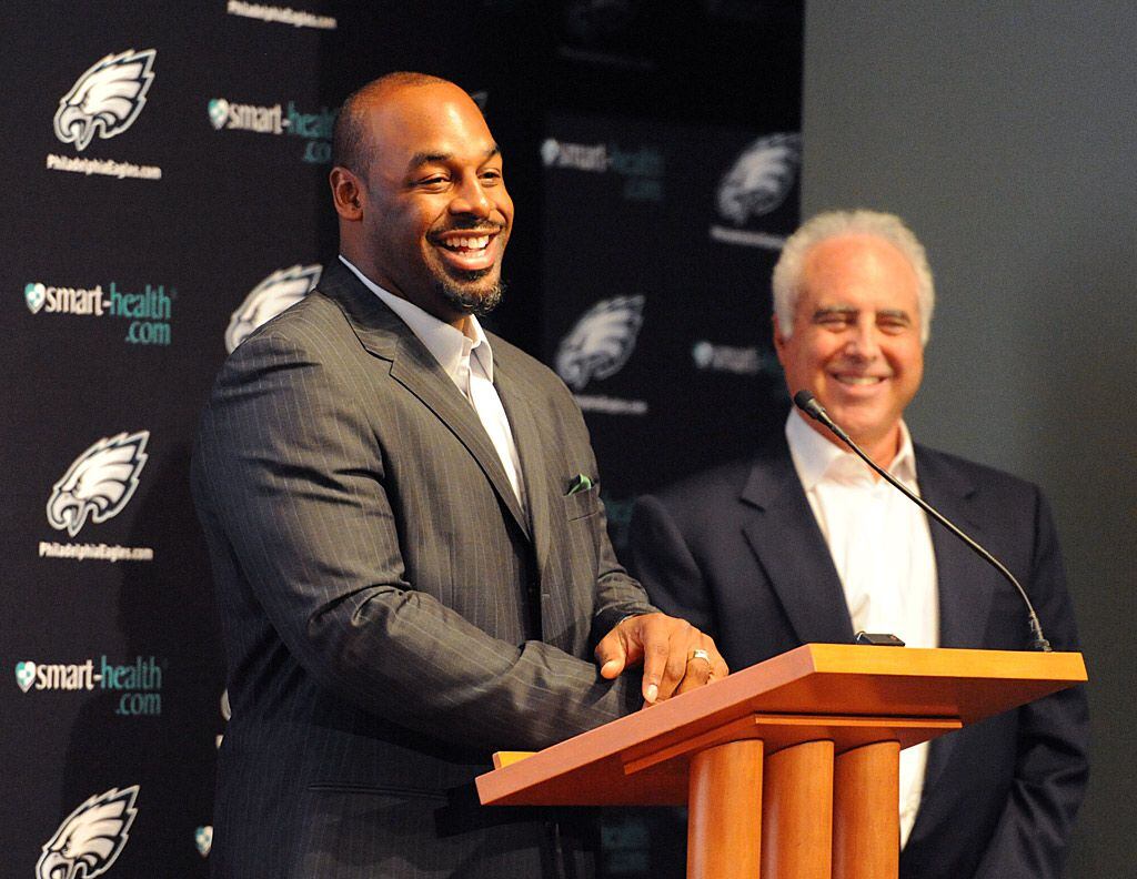 Do Philadelphia Eagles (and Jeffrey Lurie) actually have a brilliant,  masterful strategy?