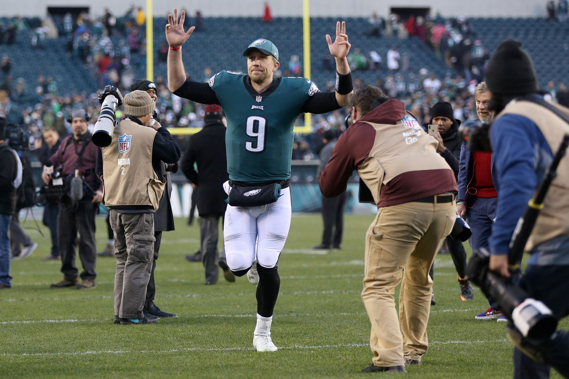 Why Philly Loves the Eagles' Big Nick Foles, the N.F.L.'s Best Backup