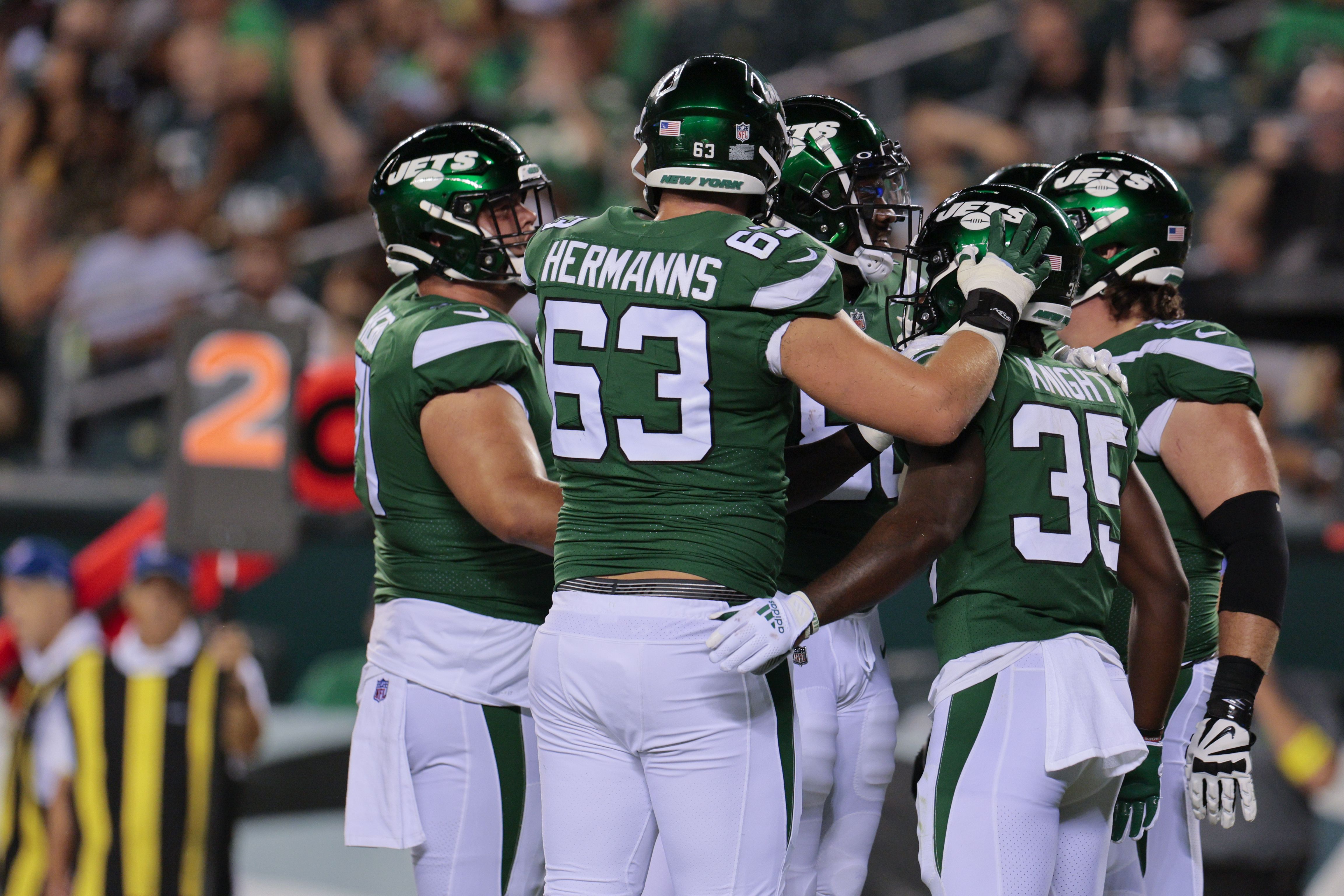 New York Jets linebacker Hamsah Nasirildeen (45) reacts after defeating the  Philadelphia Eagles 24-21 in an NFL pre-season football game, Friday, Aug.  12, 2022, in Philadelphia. (AP Photo/Rich Schultz Stock Photo - Alamy