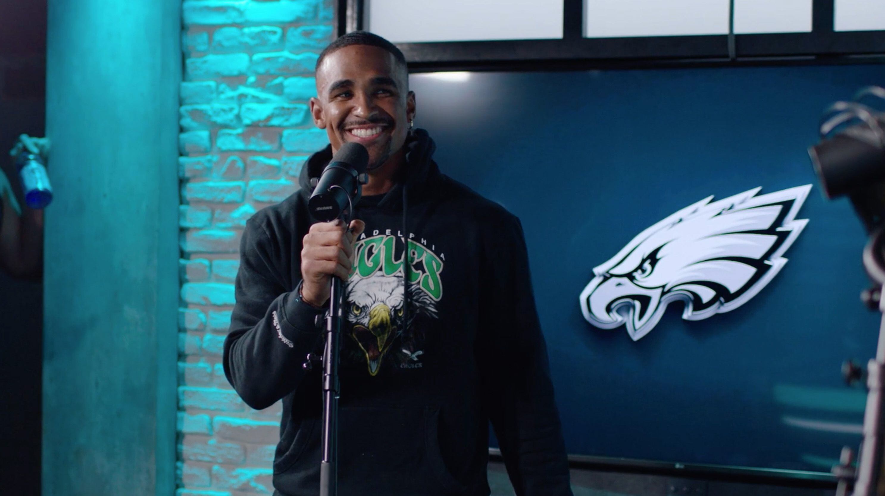 The Philadelphia Eagles Christmas Album Is All That and More