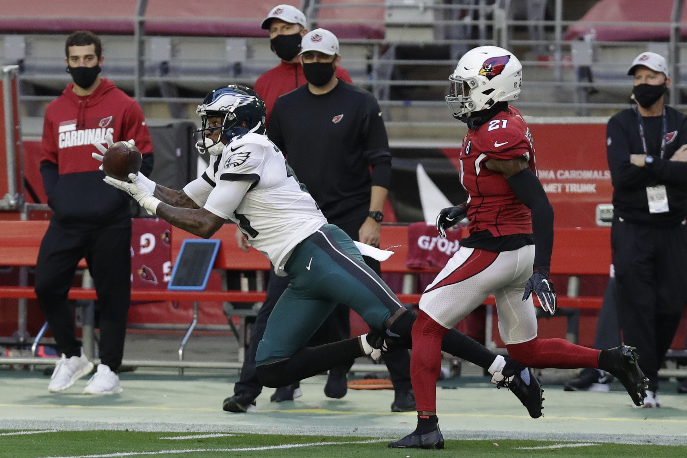 Nickell Robey-Coleman suits up, Time to apply that pressure. #FlyEaglesFly, By Philadelphia Eagles