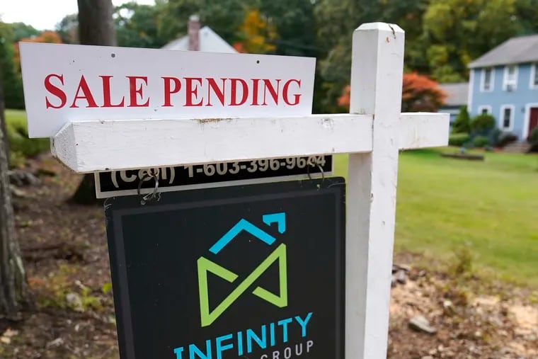 With profit margins the widest on record, mortgage lenders are on a hiring spree and taking advantage of the pandemic housing boom to raise money from investors.