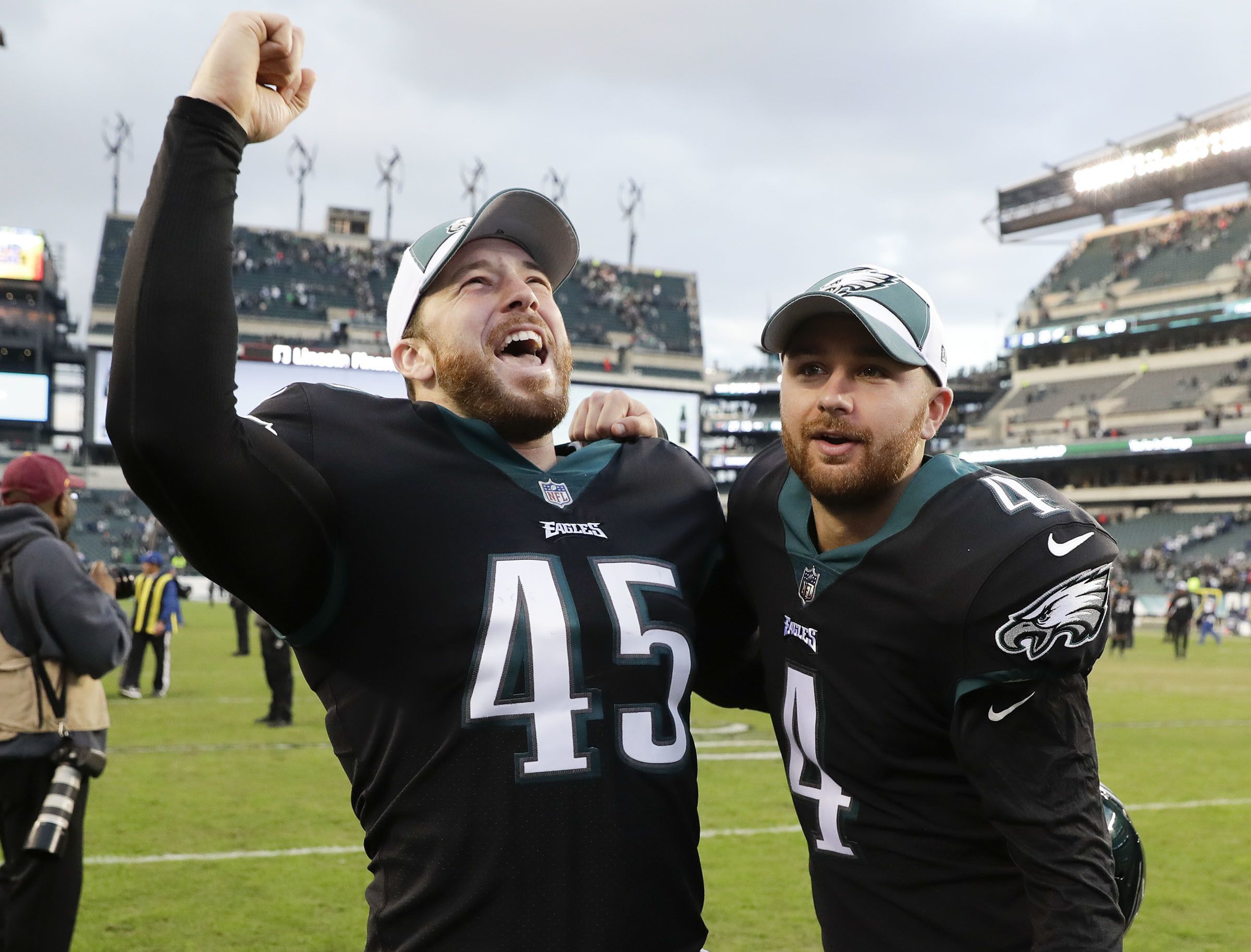 Eagles Sign Long Snapper Rick Lovato to Extension - Sports Illustrated  Philadelphia Eagles News, Analysis and More